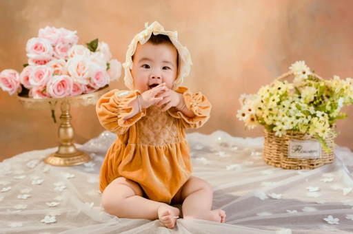 西双版纳宝宝对妈妈的爱